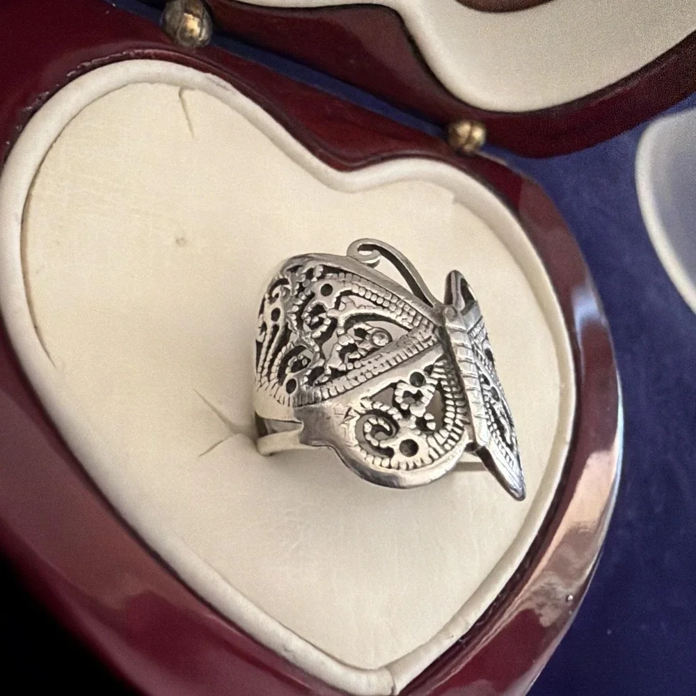 925 Sterling Silver Vintage Butterfly Oxidized Ring Size 8
